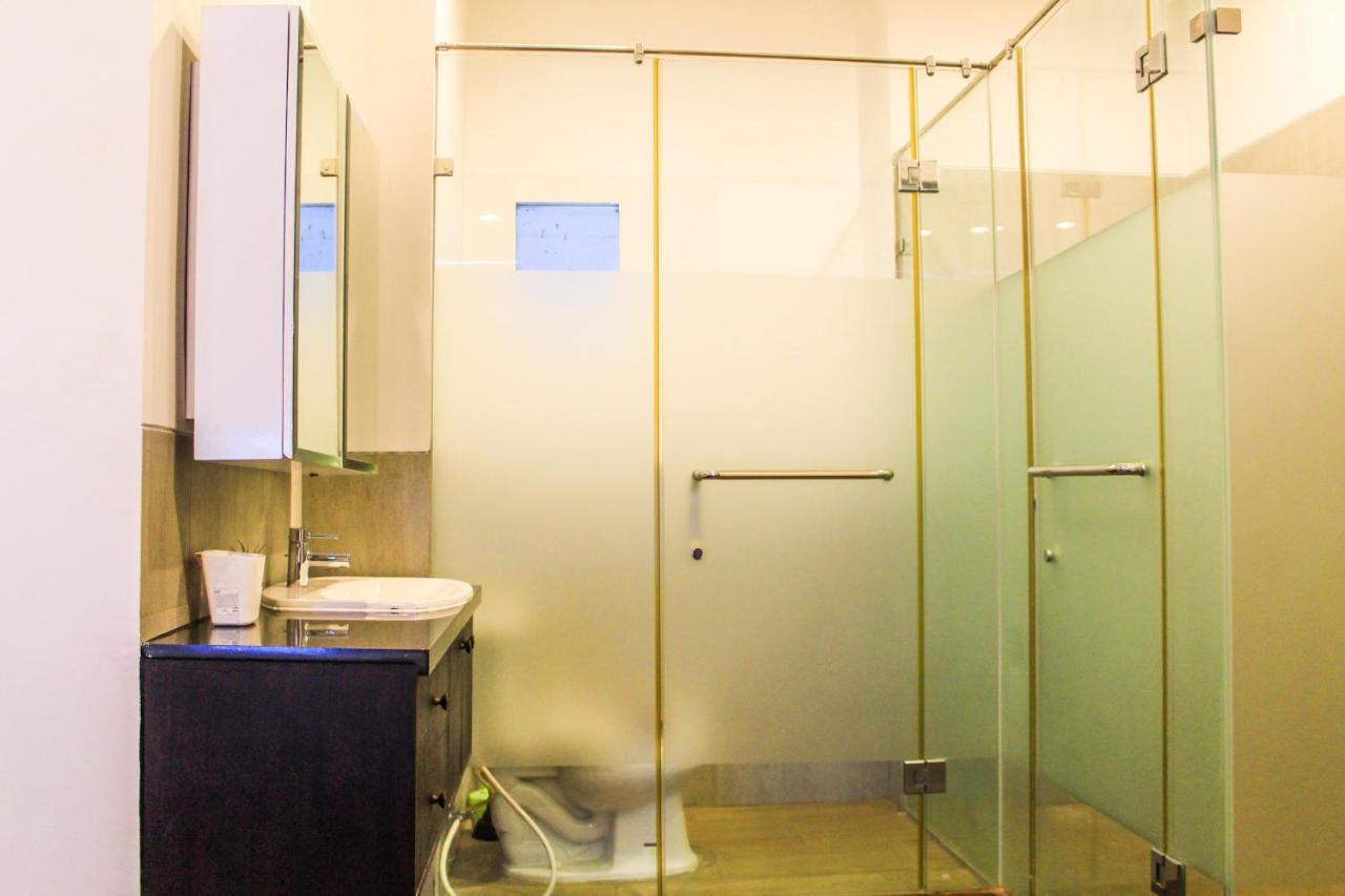 Apartment Homey And Warm 3br At Ambassade Residences By Travelio *