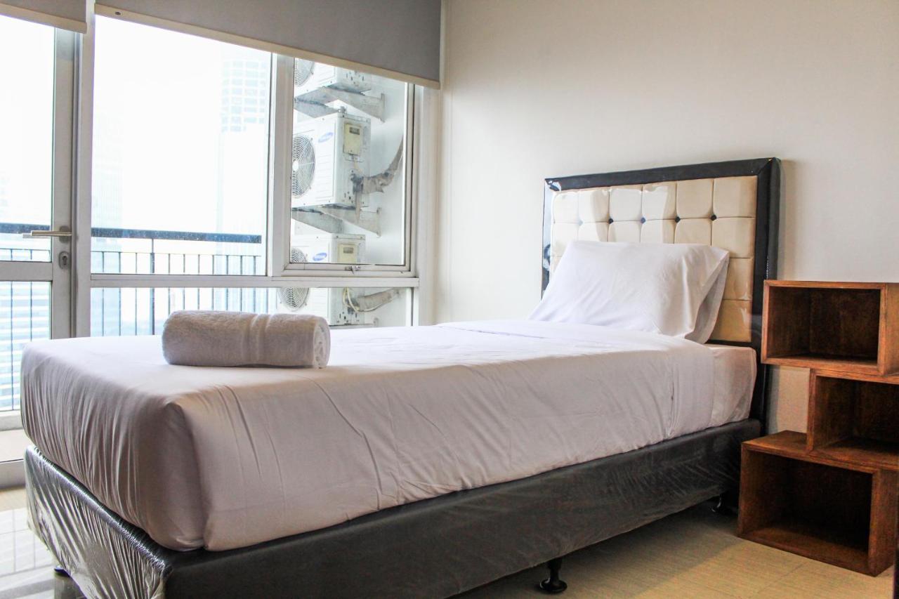 Apartment Homey And Warm 3br At Ambassade Residences By Travelio
