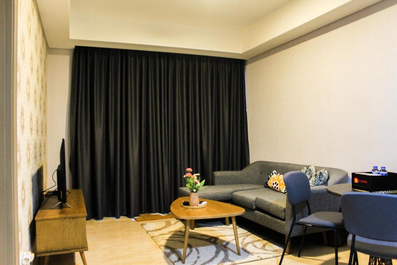View 1br At Gold Coast Pik By Travelio * Jakarta