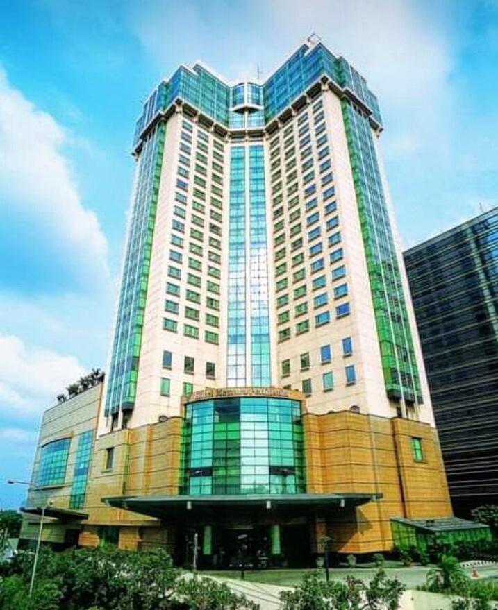 Menara Peninsula Hotel
