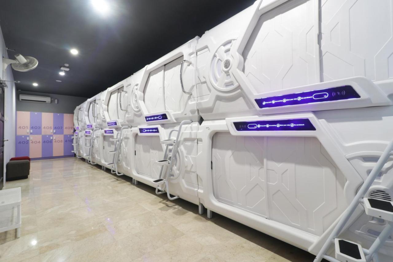 Capsule hotel Jakpod Jakarta