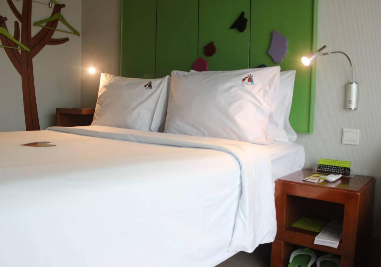 Maxonehotels.com At Sabang Jakarta