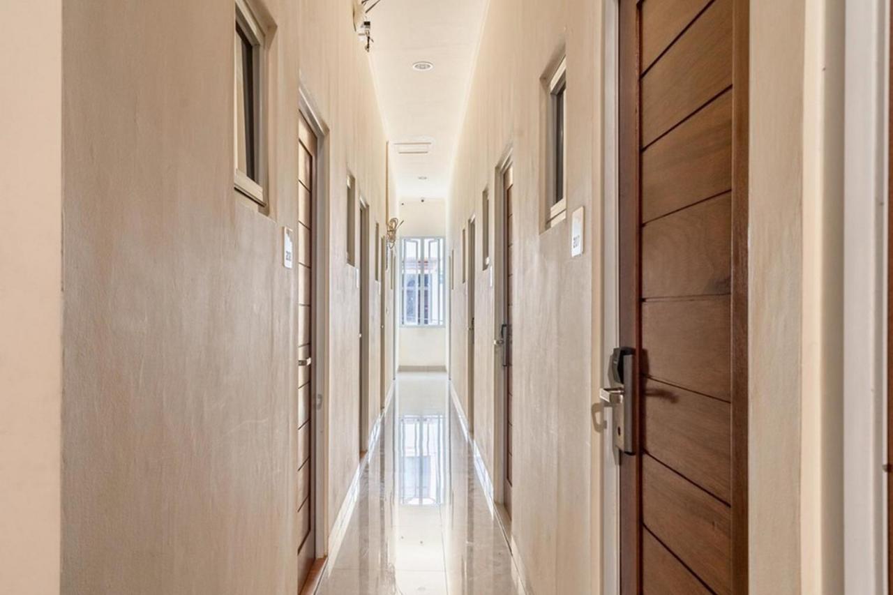 Reddoorz Near Ltc Glodok Guest house 2*