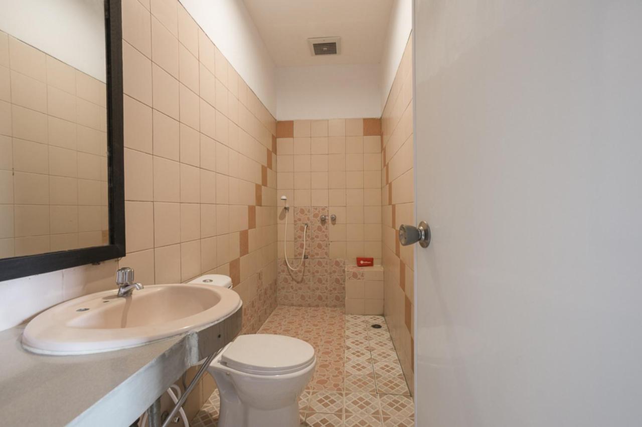 Reddoorz Near Kota Station 3* Jakarta