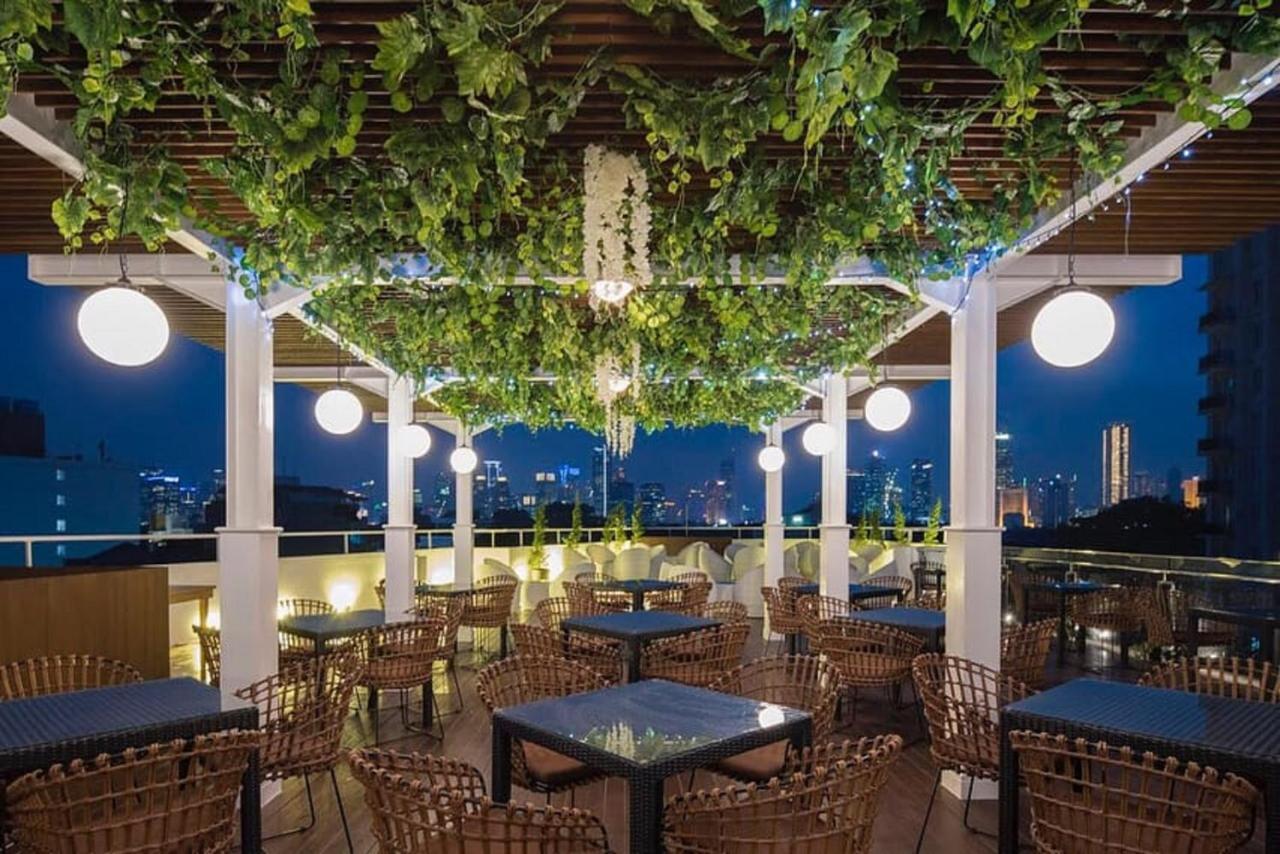 Cordela Norwood Hotel