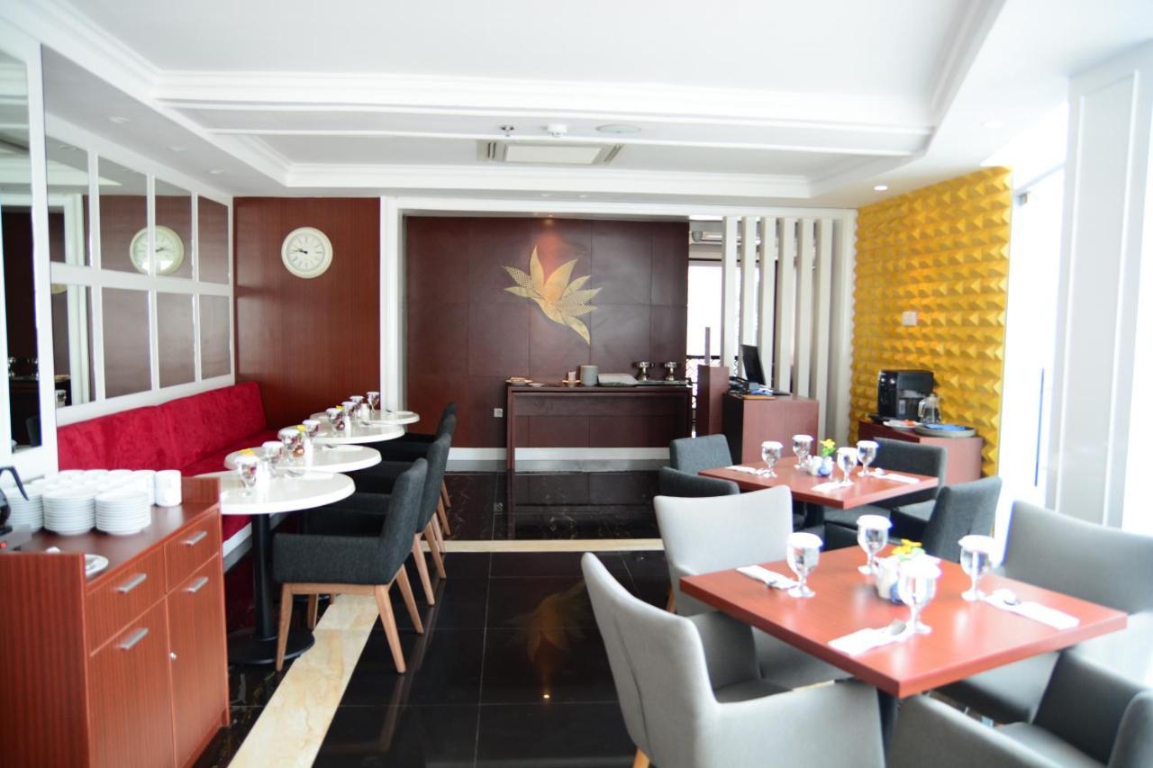 Cordela Norwood Hotel