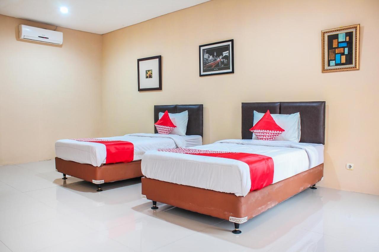 Oyo 968 Tirthankara 2* Jakarta
