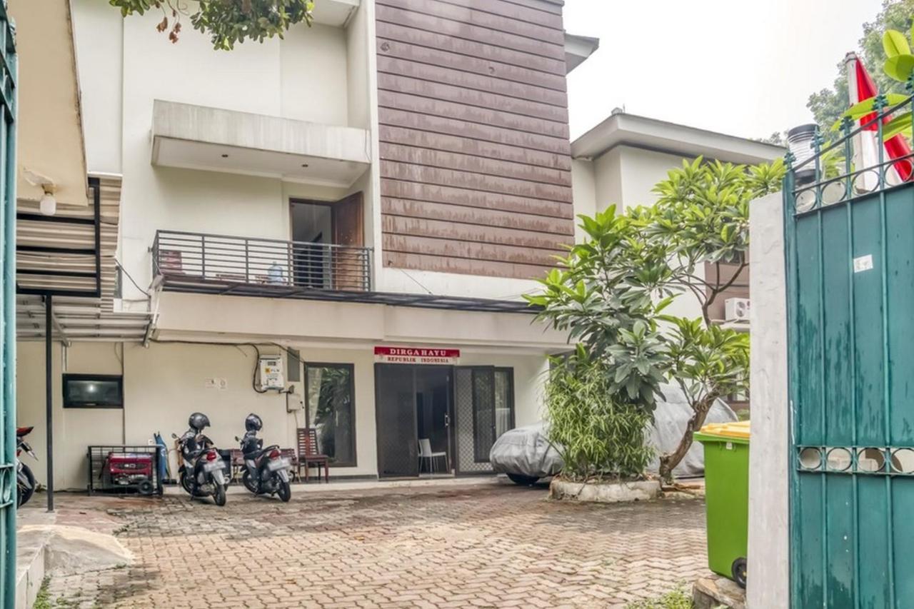 Guest house Reddoorz Near Senopati 2 2*