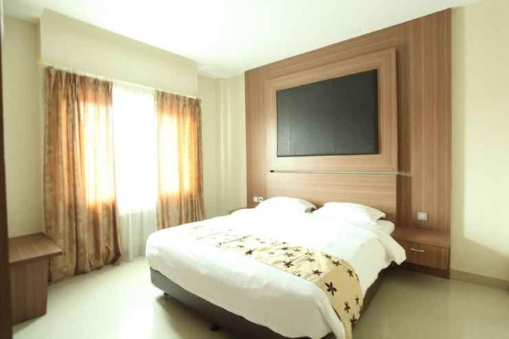 Hotel Mutiara 3*