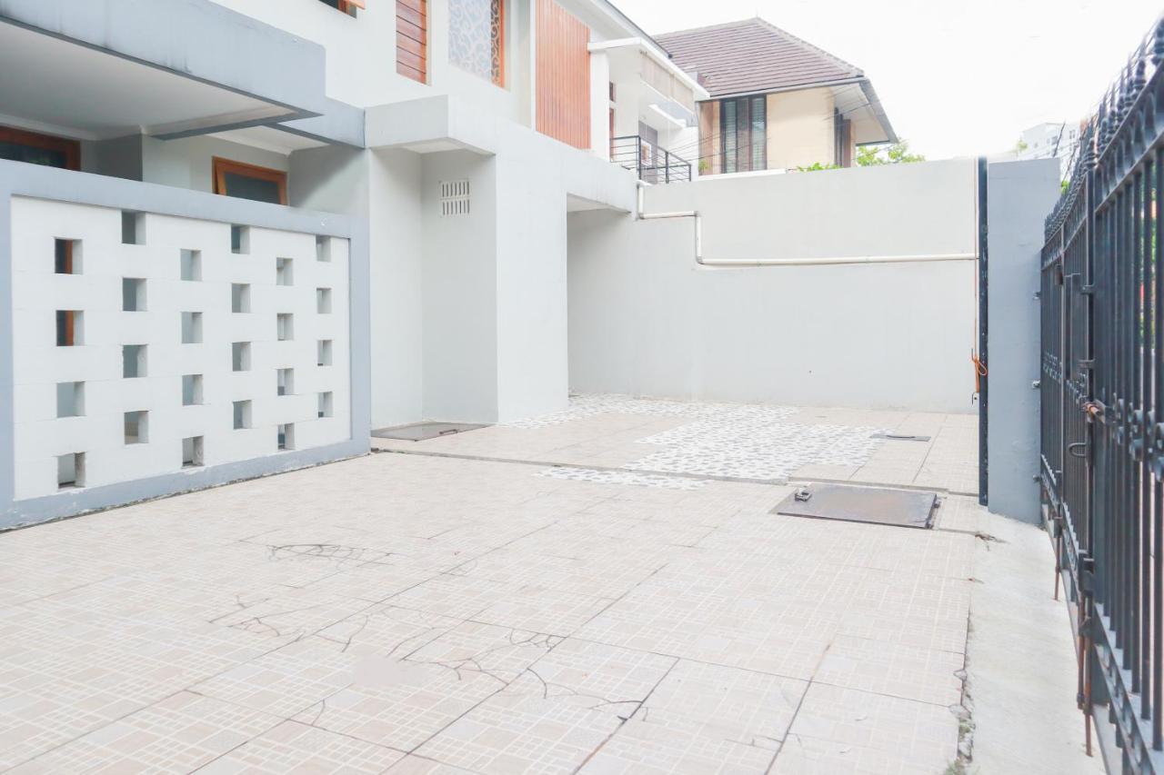 Oyo 2196 Ss Homes 2* Jakarta