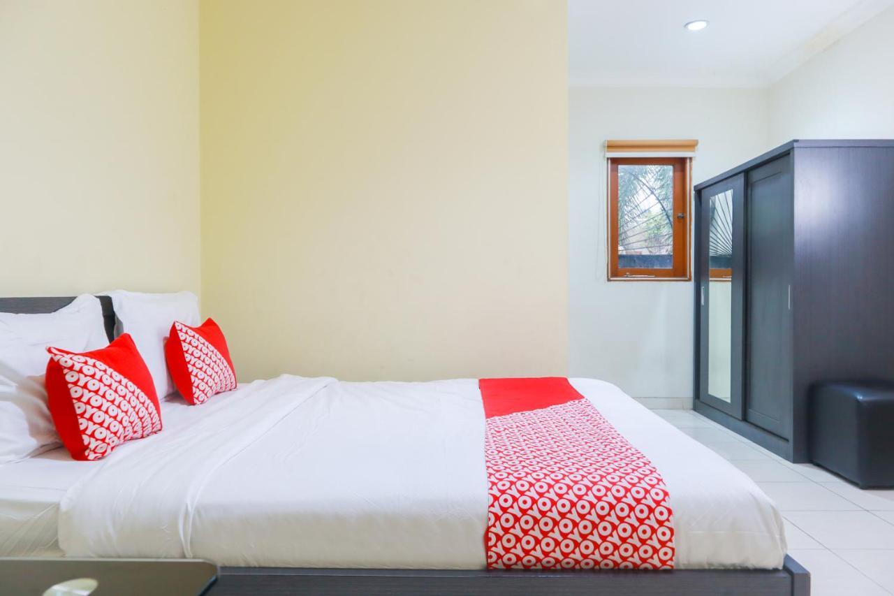 Oyo 2196 Ss Homes Hotel