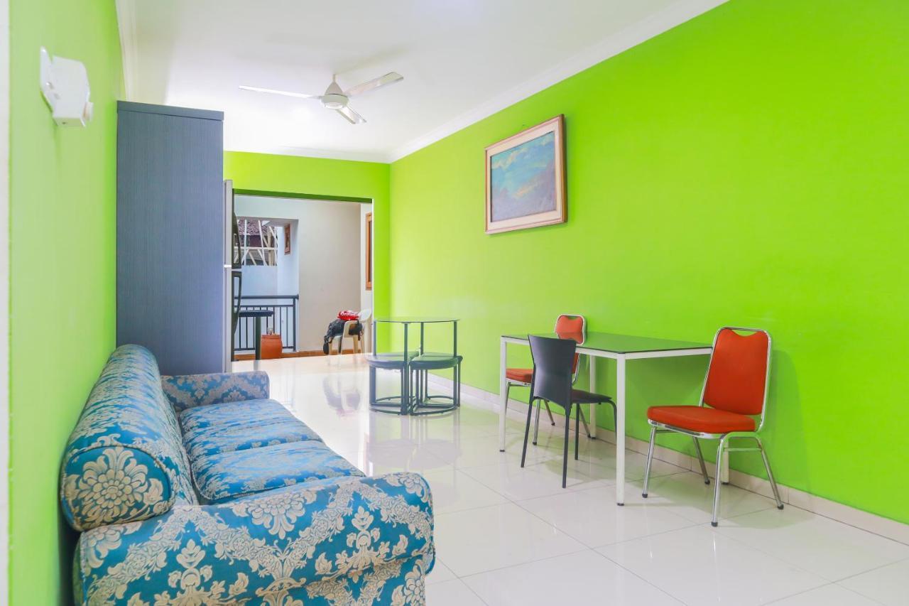 Oyo 2196 Ss Homes 2* Jakarta