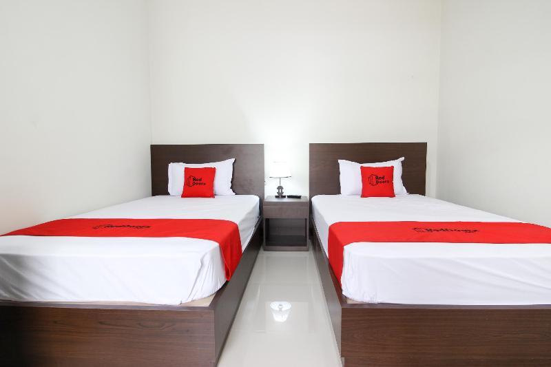 Reddoorz @ Radio Dalam 2 Guest house