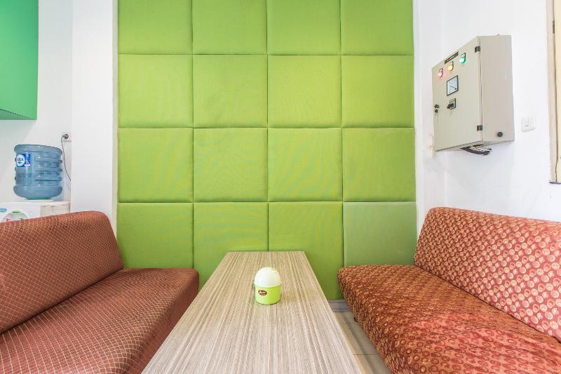 Ichiza Redpartner Hotel 2*