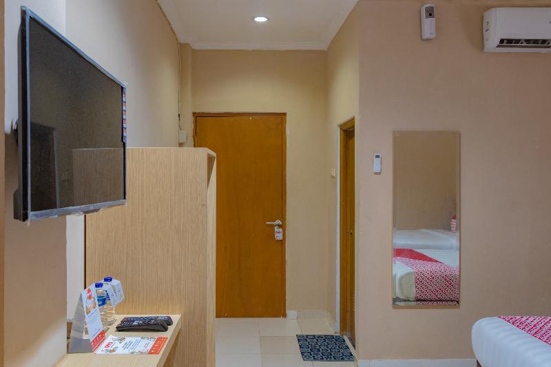 Oyo 665 Namora Hotel Jakarta