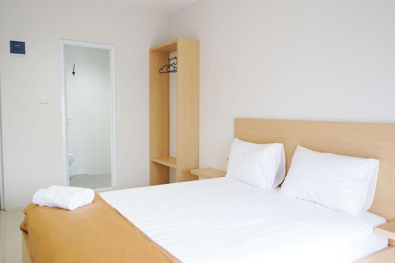 Urooms Senayan Jakarta