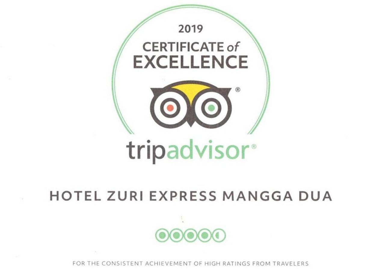Zuri Express Mangga Dua Hotel 3*