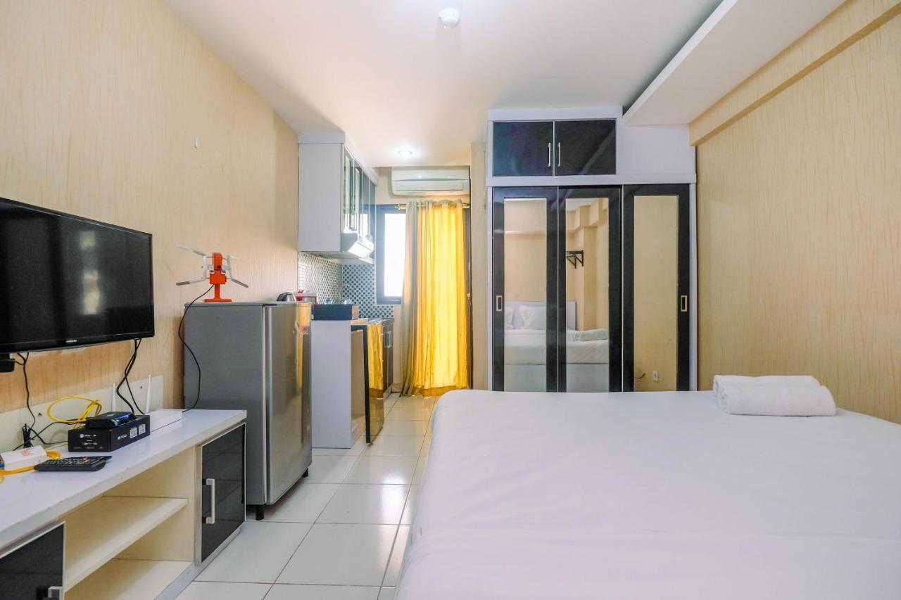 Wonderful At Kebagusan By Travelio Apartment *