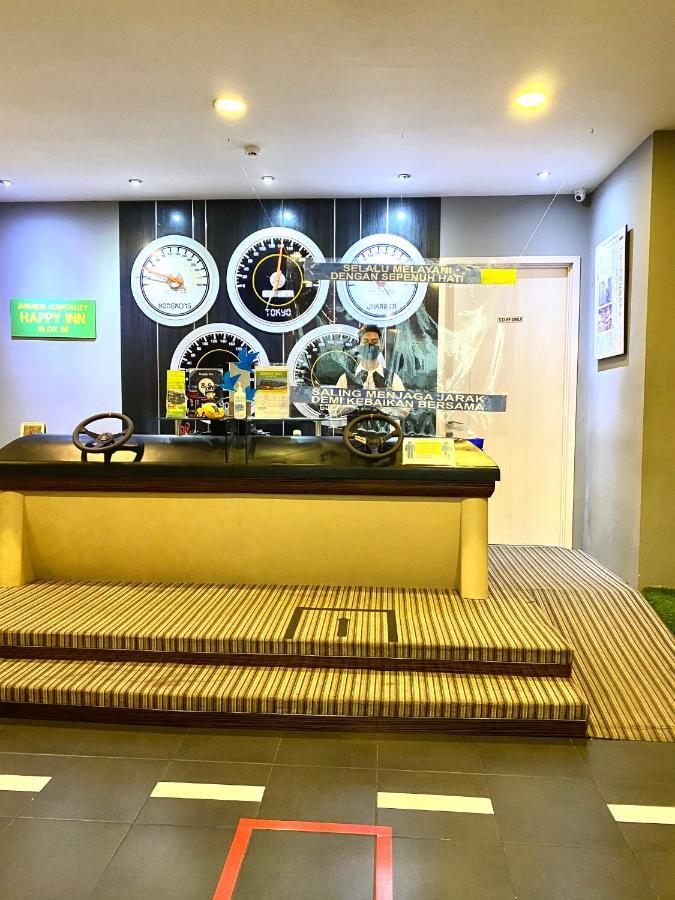 Happy Hotel Jakarta