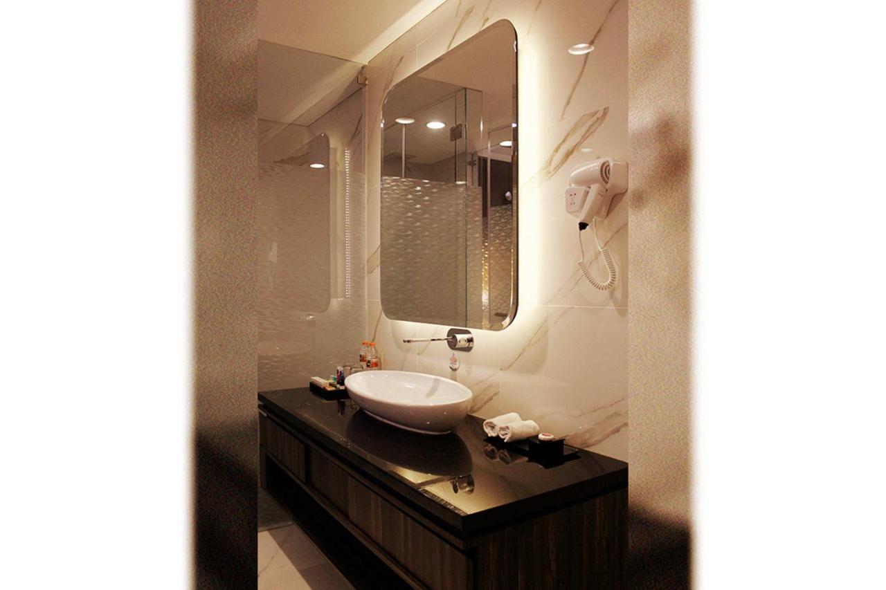 Khách sạn Vasaka Managed By Dafam 4*