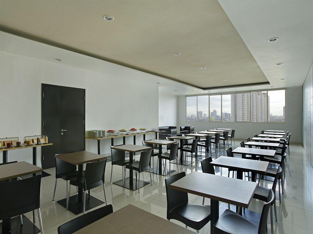 Ibis Styles Mangga Dua Square Hotel Jakarta