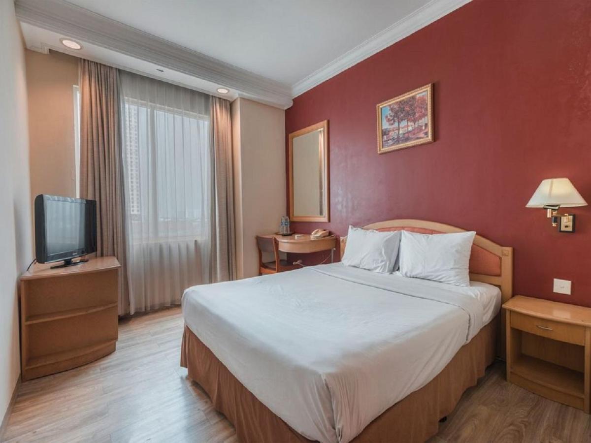 Hotel Bulevar Tanjung Duren 2*