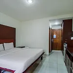 Plaza 68 Residence
