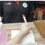 Reddoorz Plus Near Dharmawangsa Square