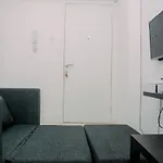 1Br Fully Furnished Bassura City Apartment By Travelio