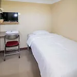 Miana Ancol Residence Mitra Reddoorz