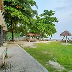 Guerilla Dive Lodge Pulau Pari