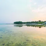 Guerilla Dive Lodge Pulau Pari