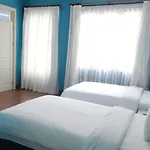 Saffron Suites Syariah