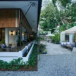 Lamandau House