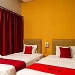 Reddoorz Plus Near Blok M Square
