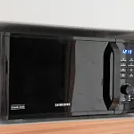 Apt 1 Kamar Pejaten Park Smart TV, Netflix, Prime, Youtube