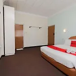 Reddoorz Near Kebayoran Baru Blok S