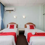 Reddoorz Near Kebayoran Baru Blok S