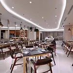 Cozy The H Residence Cawang By Bonzela Property
