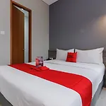 Reddoorz Plus Near Tebet