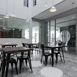 Reddoorz Plus Near Tebet
