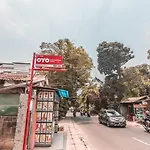 Oyo 1555 Unik Guesthouse Syariah