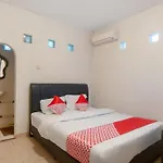 Oyo 2256 Danysa Guesthouse