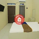 Oyo 91635 Wisma Terace House