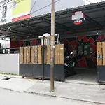 Cosmo Tanjung Duren Mitra Reddoorz