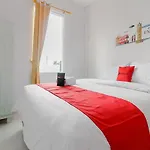 Reddoorz Plus Near Taman Rasuna Menteng