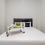 Urbanview Hotel Pasar Baru Jakarta By Reddoorz