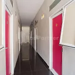 J&B Rooms Utan Kayu Jakarta Mitra Reddoorz