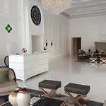 Cozy & Elegant The Mansion Jasmine Tower Capilano