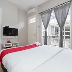 Reddoorz Premium Near Rs Pondok Indah